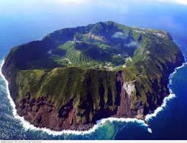 Thám hiểm đảo núi lửa Aogashima