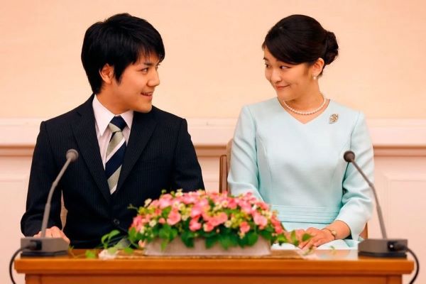 Cựu công chúa Mako cùng chồng Kei Komuro