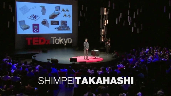 Shimpei Takahashi diễn thuyết tại sự kiện TEDx Talks Tokyo vào năm 2015