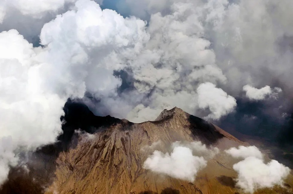 Hình ảnh ngọn núi Sakurajima phun trào vào tháng 7 năm 2022
