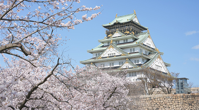 Lâu đài Osaka uy nghiêm, cổ kính